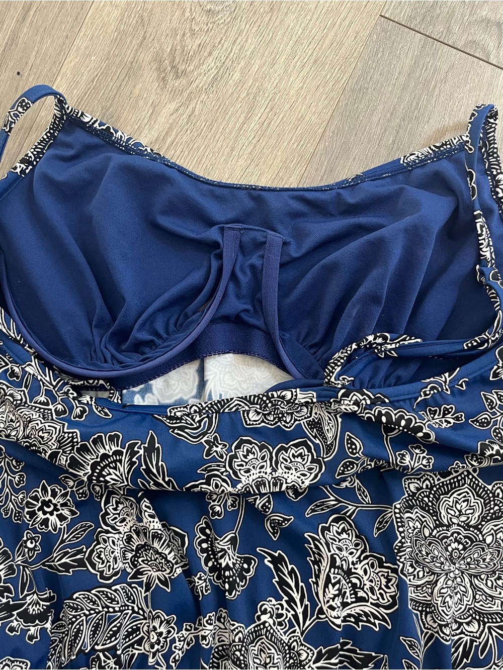 Caribbean Joe Blue Floral Tankini Top Size 14 Adjustable Straps Swim - Picture 5 of 9